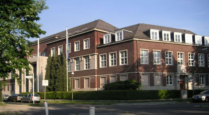 Freie Universität Berlin Freie Universität Berlin